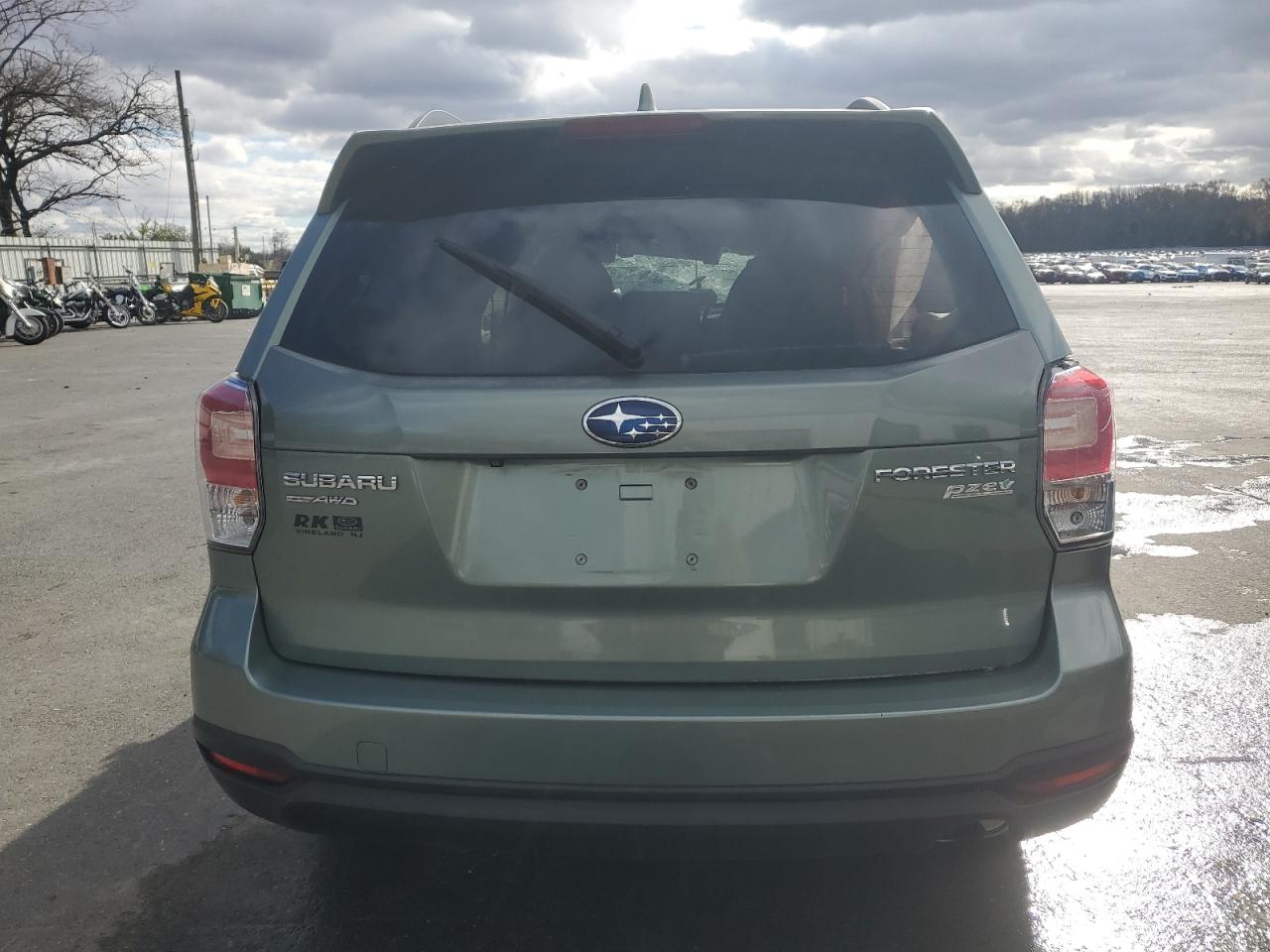 2017 Subaru Forester 2.5I Premium VIN: JF2SJAGC3HH490105 Lot: 92930145