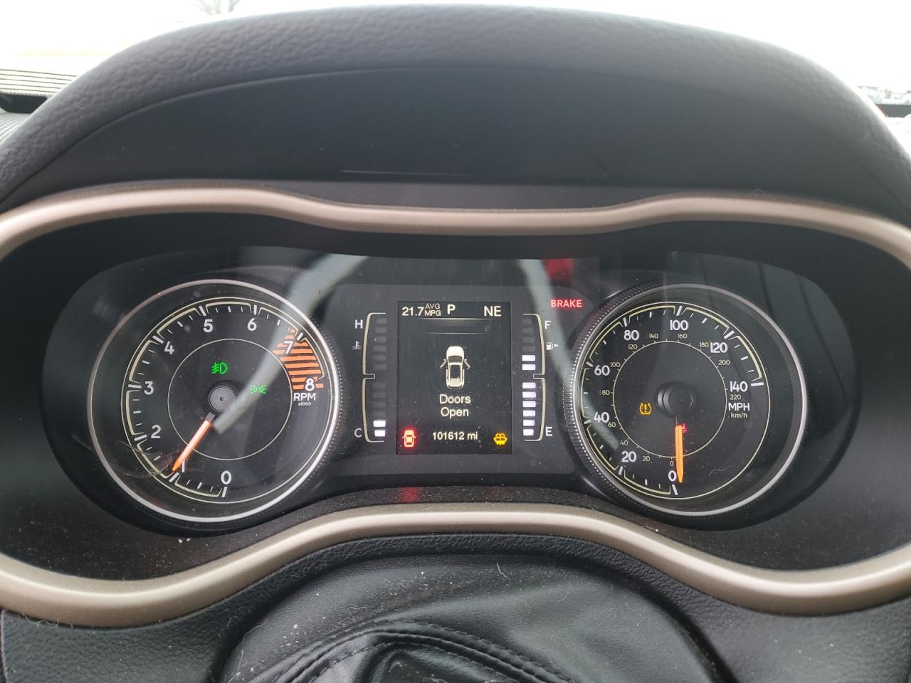 2018 Jeep Cherokee Latitude VIN: 1C4PJMCX3JD614949 Lot: 93633615