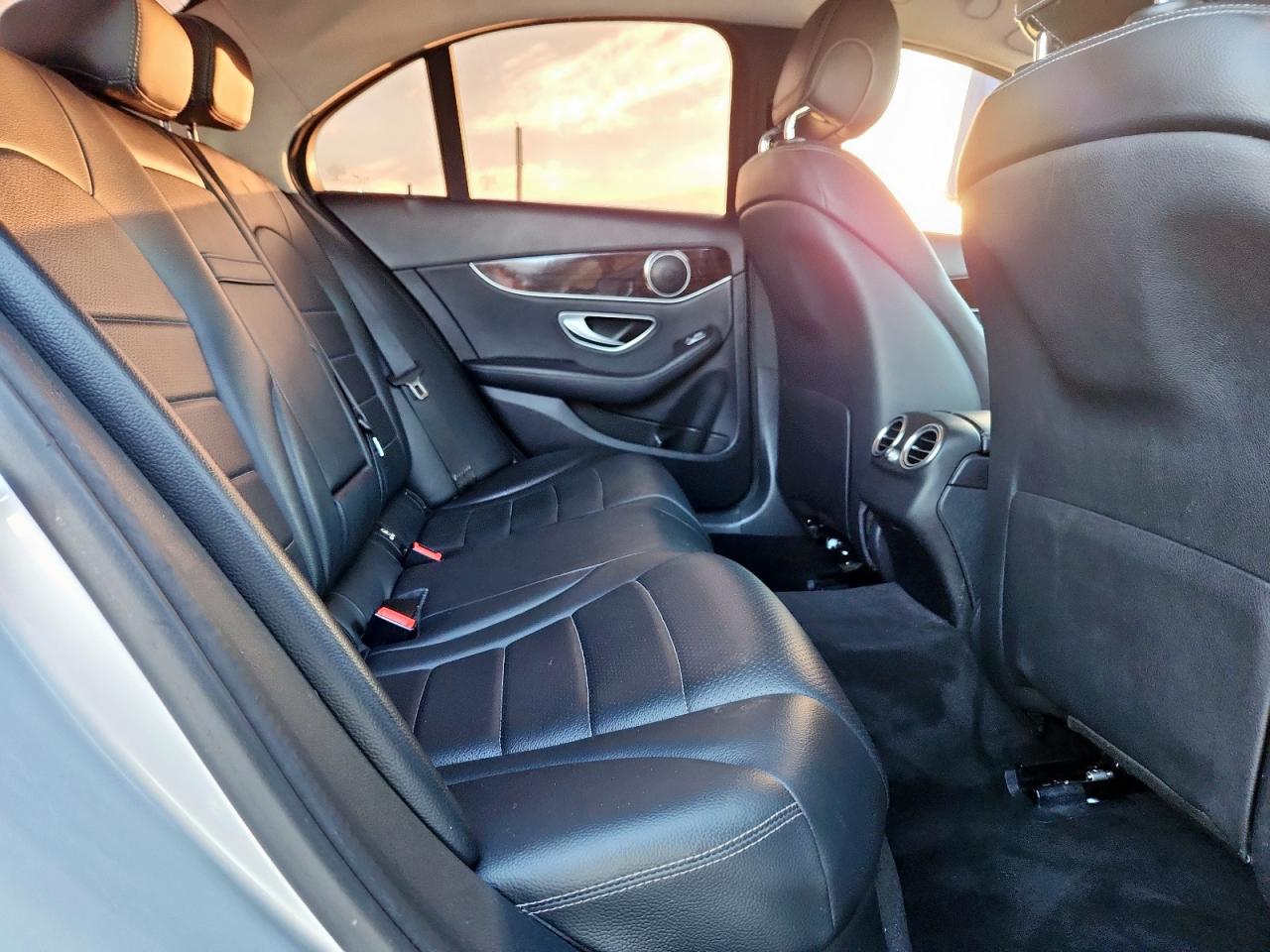 2017 Mercedes-Benz C 300 VIN: 55SWF4JB2HU204326 Lot: 92479685