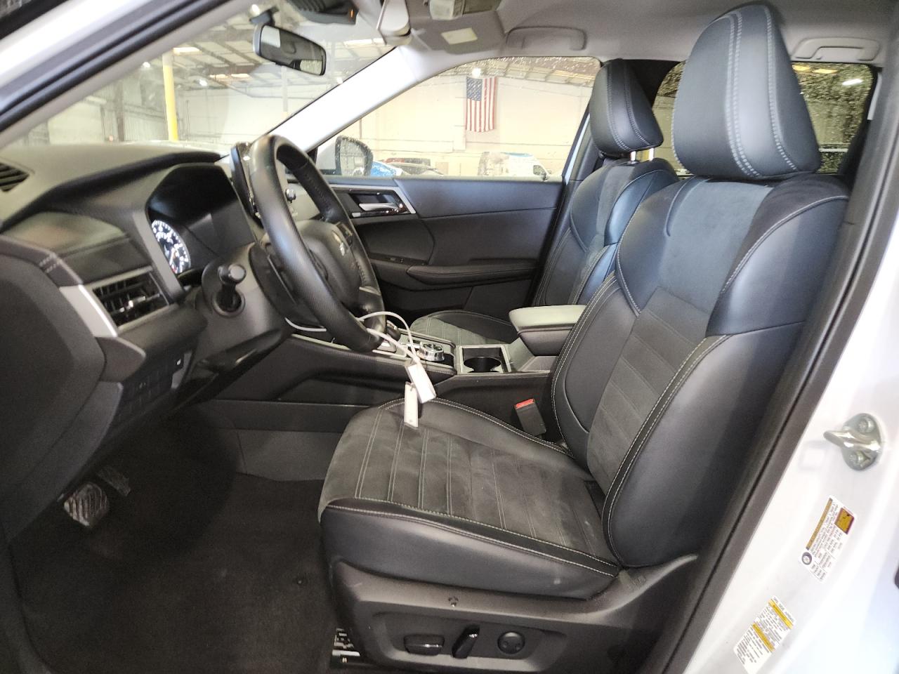 2024 Mitsubishi Outlander Se VIN: JA4J4VA82RZ073125 Lot: 93189685