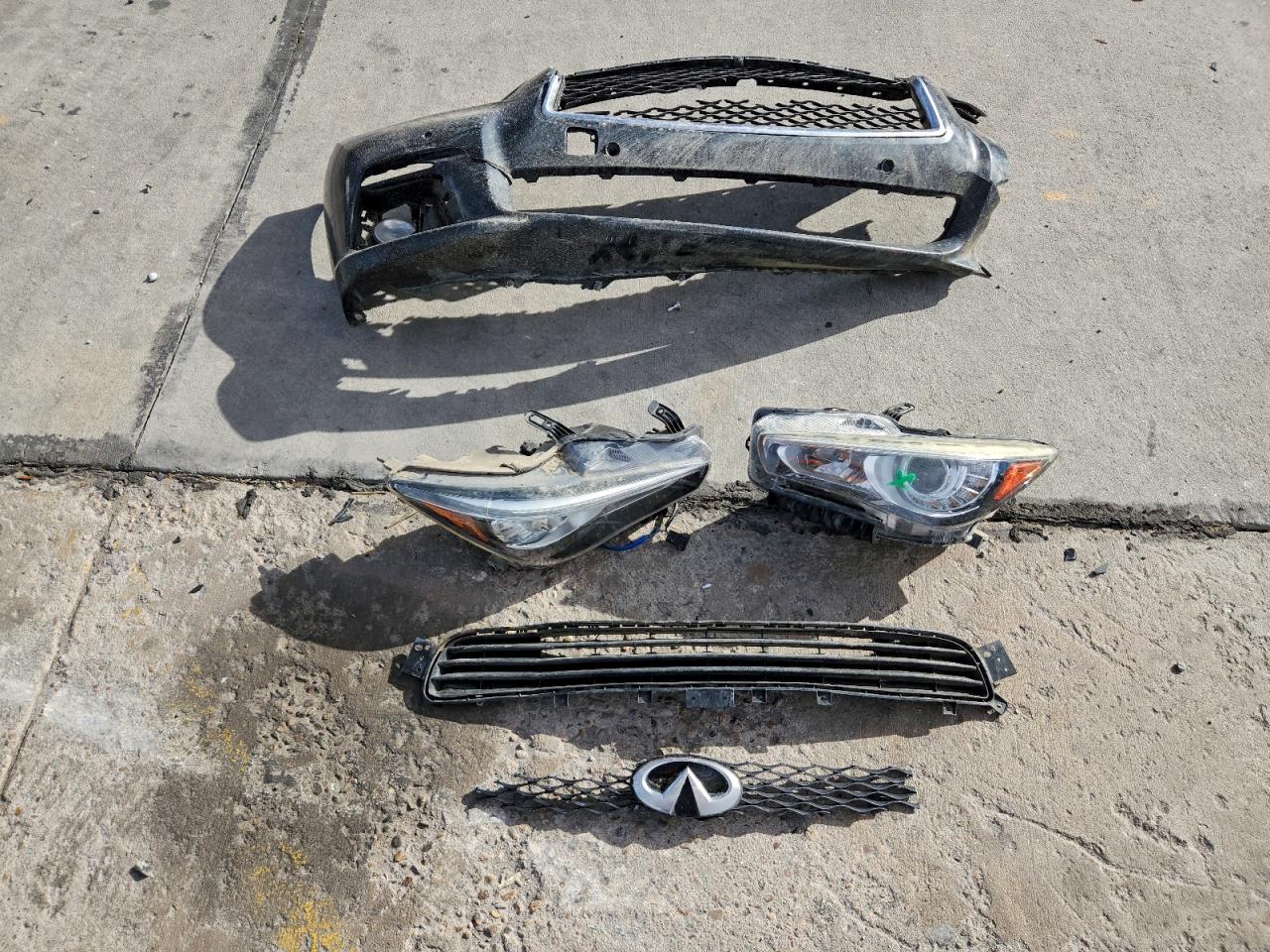 2015 Infiniti Q50 Base VIN: JN1BV7AR9FM395963 Lot: 93389295