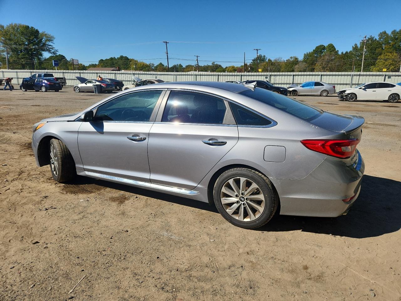 2015 Hyundai Sonata Sport VIN: 5NPE34AF2FH042706 Lot: 90748375