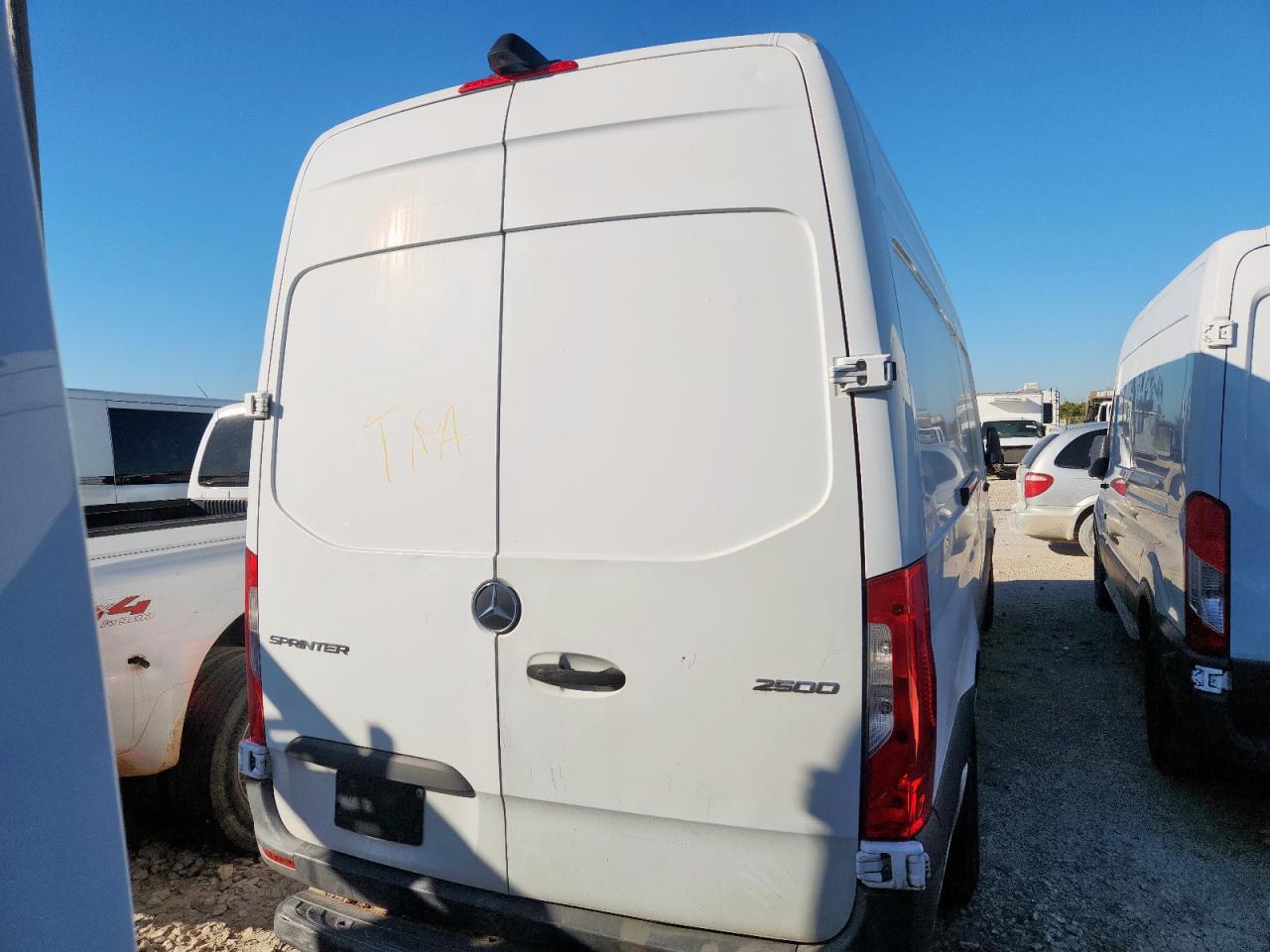 2019 Mercedes Benz Sprinter 2500 Delivery Van VIN: WD3PF1CD7KP025239 Lot: 90699695