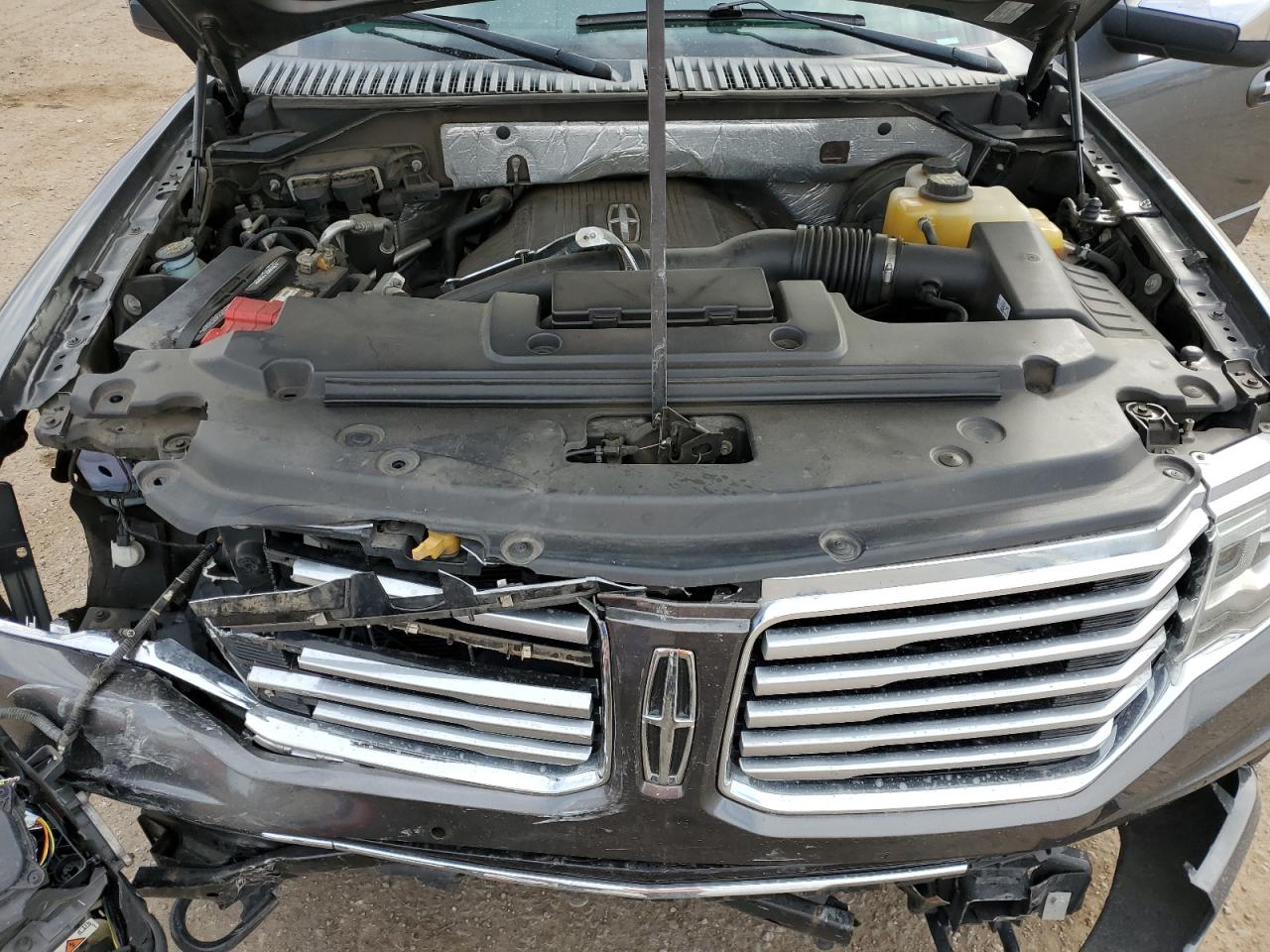 2015 Lincoln Navigator VIN: 5LMJJ2HT8FEJ01738 Lot: 93355395