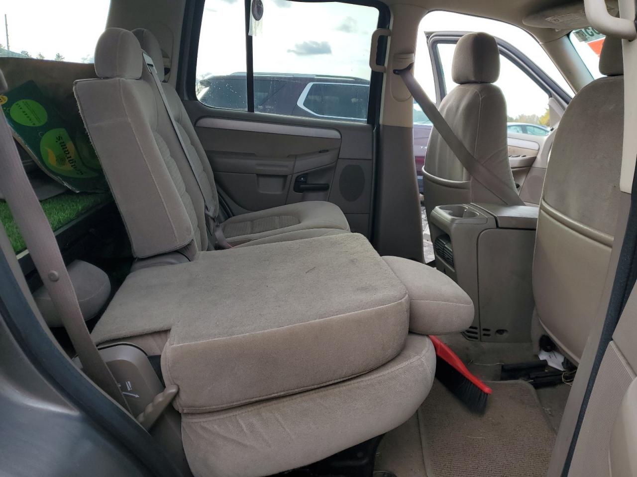 2004 Ford Explorer Xlt VIN: 1FMZU73K94UB95298 Lot: 90720685