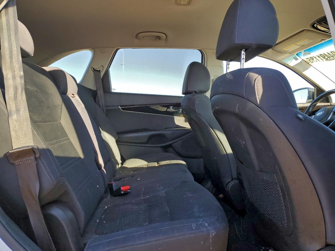 2019 Kia Sorento Lx VIN: 5XYPG4A59KG585900 Lot: 94491185