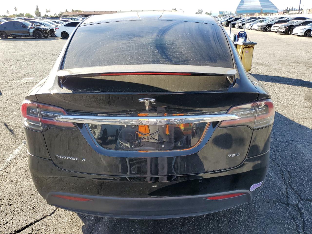 2018 Tesla Model X VIN: 5YJXCBE29JF135587 Lot: 92304075