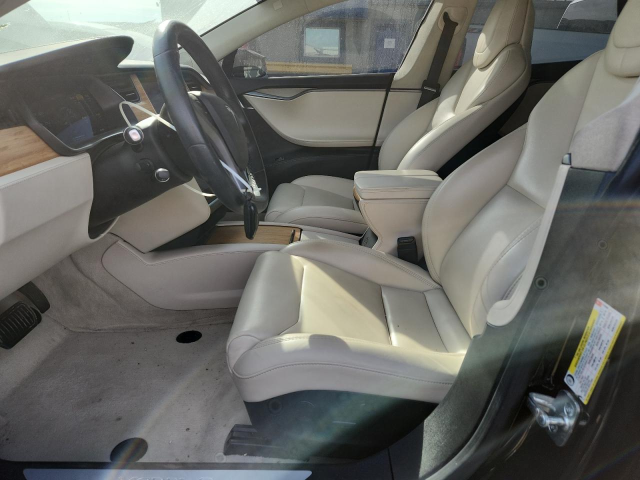 2018 Tesla Model S VIN: 5YJSA1E27JF270500 Lot: 92115125