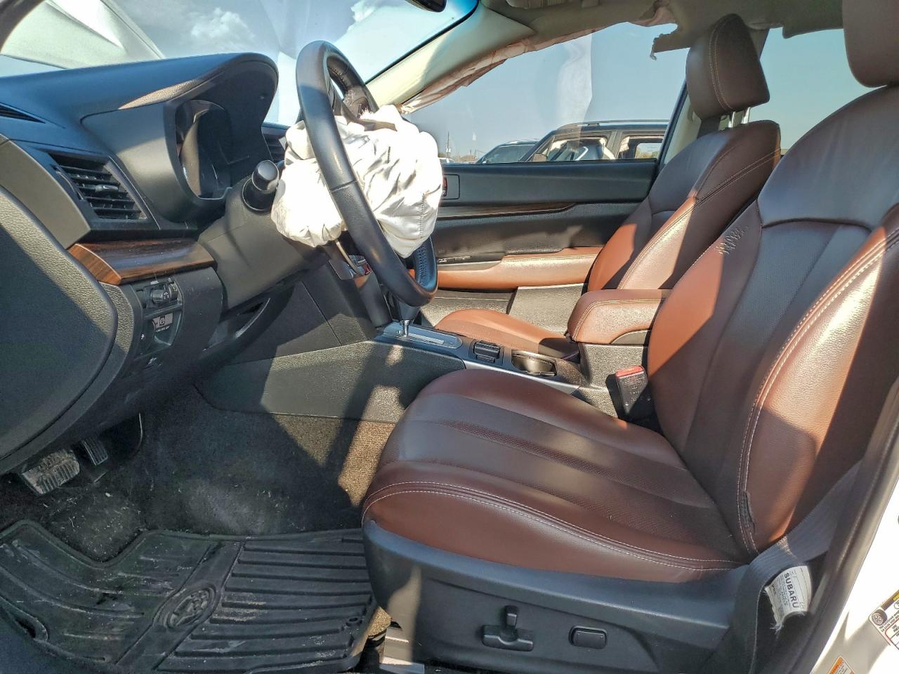 2014 Subaru Outback 2.5I Limited VIN: 4S4BRCPC7E3323110 Lot: 93839225