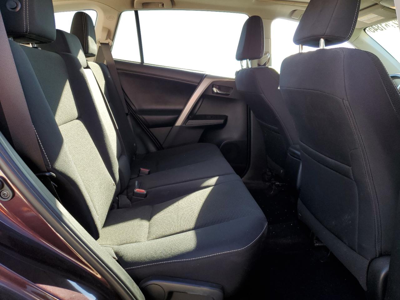 2018 Toyota Rav4 Adventure VIN: 2T3RFREV8JW764772 Lot: 92761845