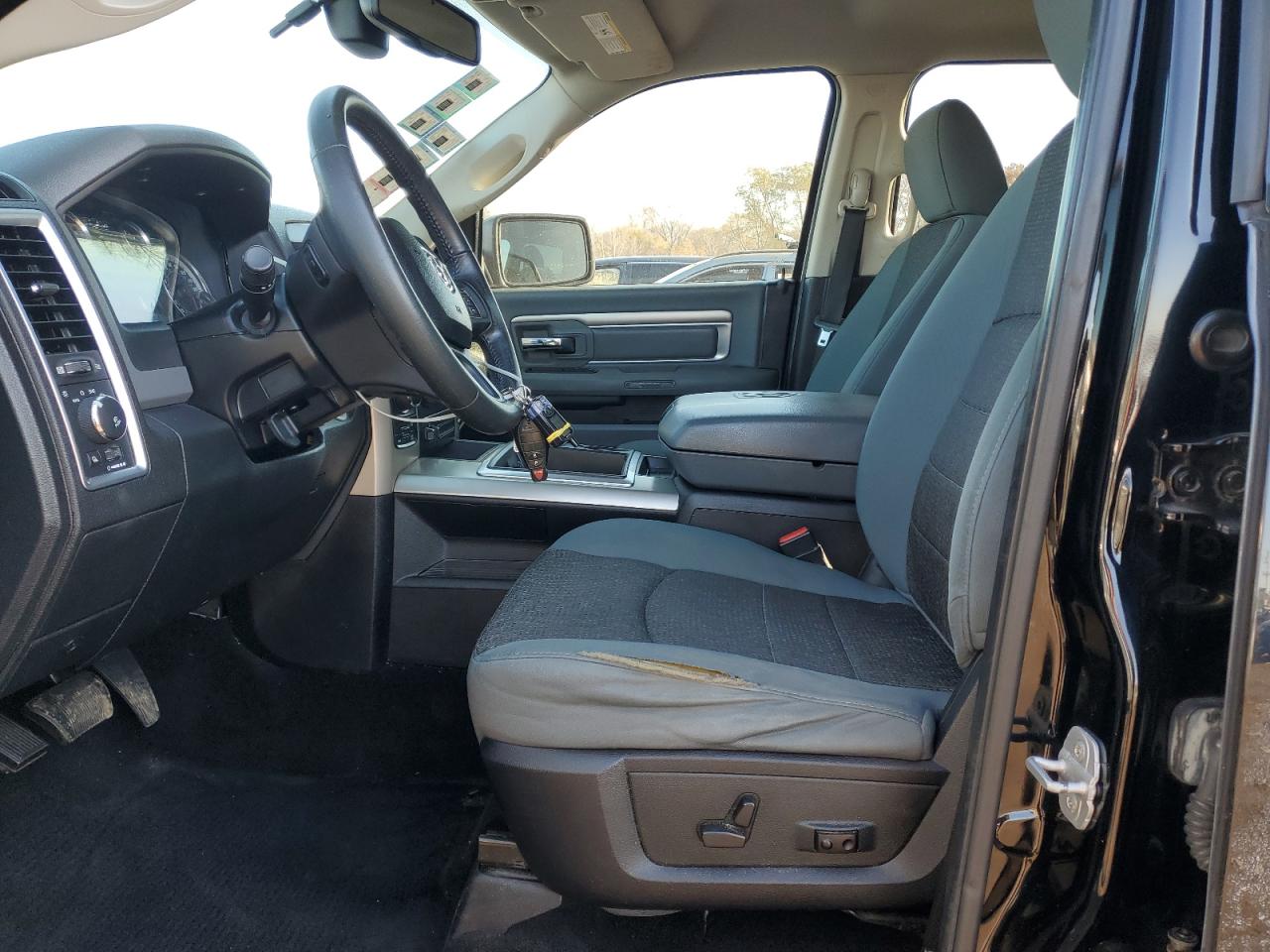 2014 Ram 1500 Slt VIN: 1C6RR7LG1ES319439 Lot: 92871285