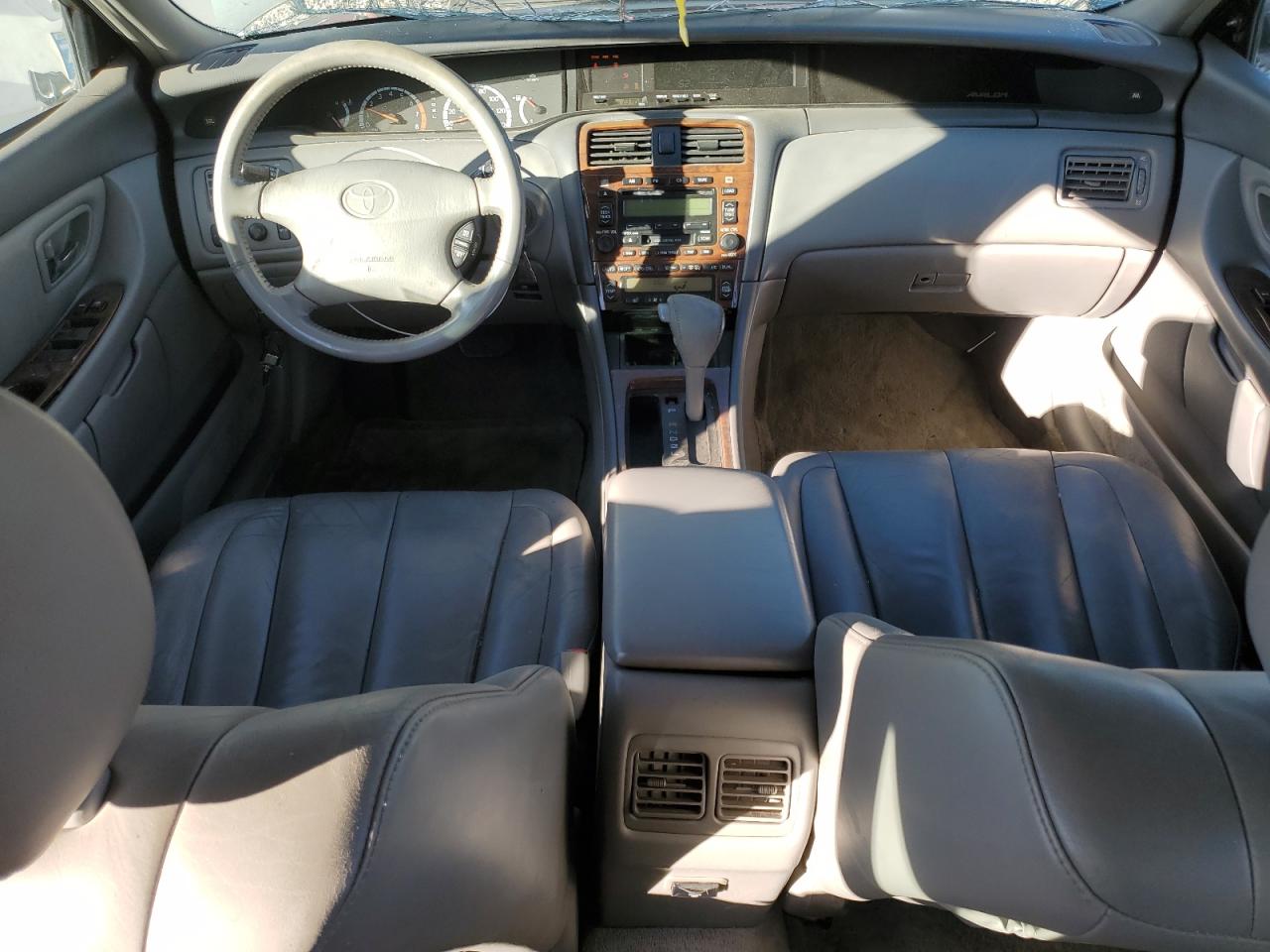 2000 Toyota Avalon Xl VIN: 4T1BF28B8YU104468 Lot: 93498425