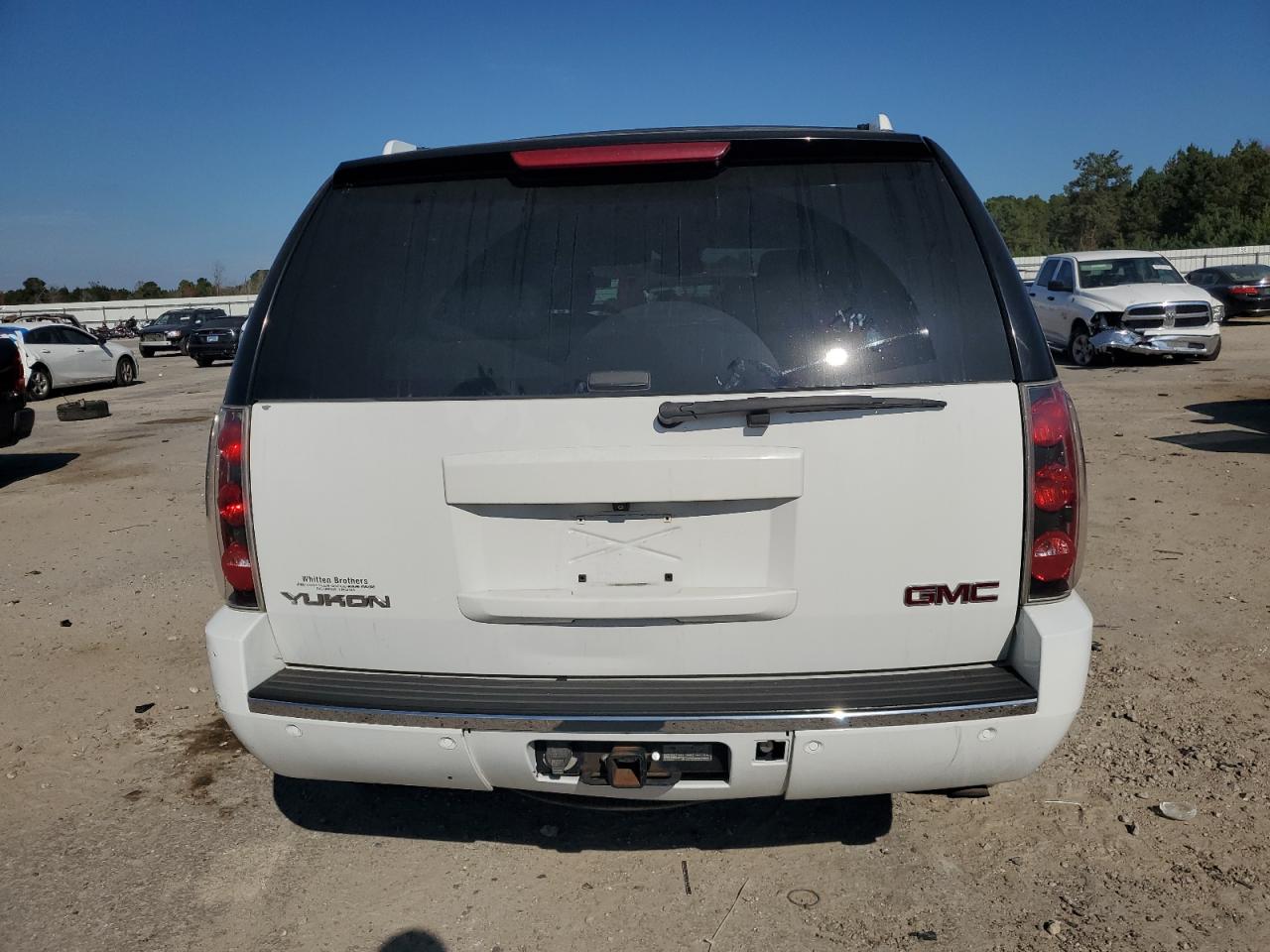2007 GMC Yukon Denali VIN: 1GKFK63817J320056 Lot: 91459165