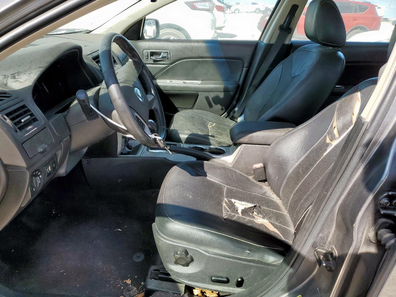 2010 Mercury Milan Premier VIN: 3MEHM0JA7AR653410 Lot: 92842625