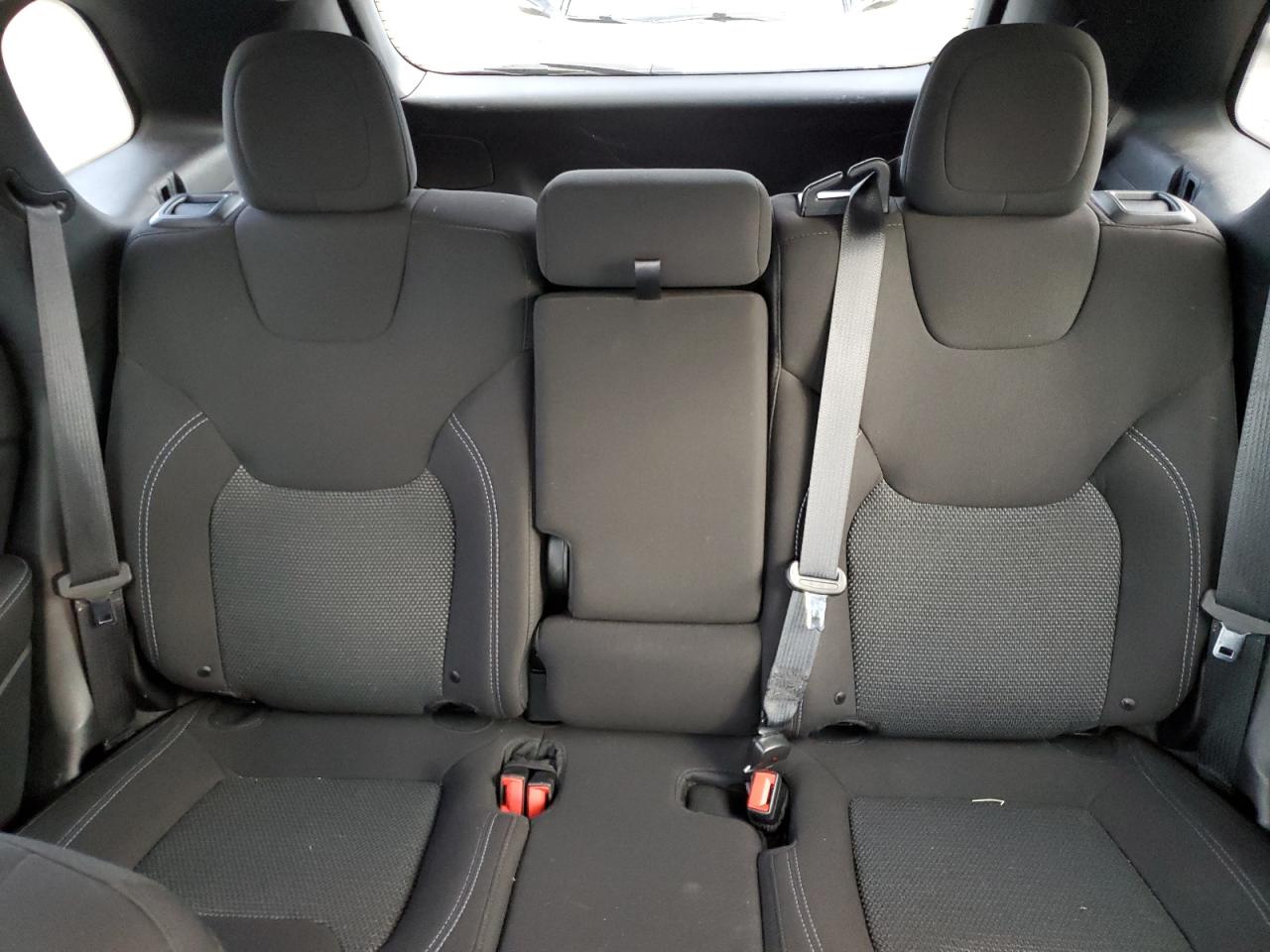 2019 Jeep Cherokee Latitude VIN: 1C4PJMCB4KD451265 Lot: 92362085