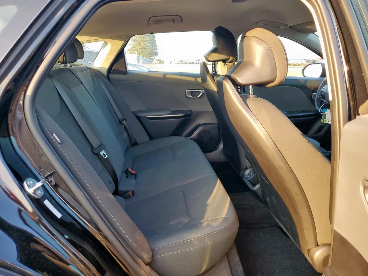 2025 Kia K4 Lx VIN: 3KPFT4DE9SE194648 Lot: 92738005