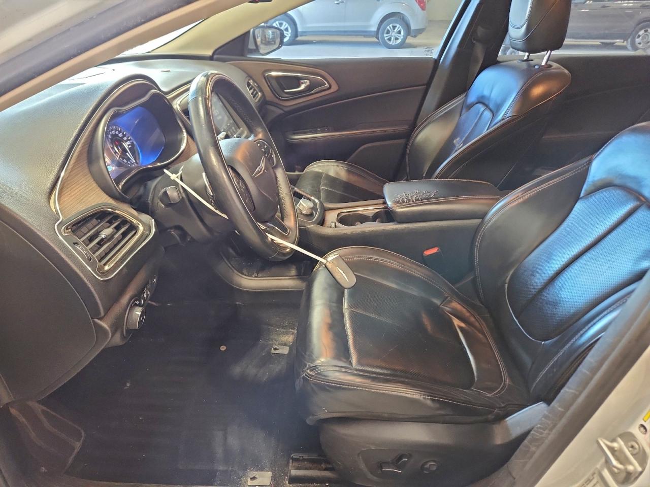 2015 Chrysler 200 C VIN: 1C3CCCCG4FN545665 Lot: 94310145