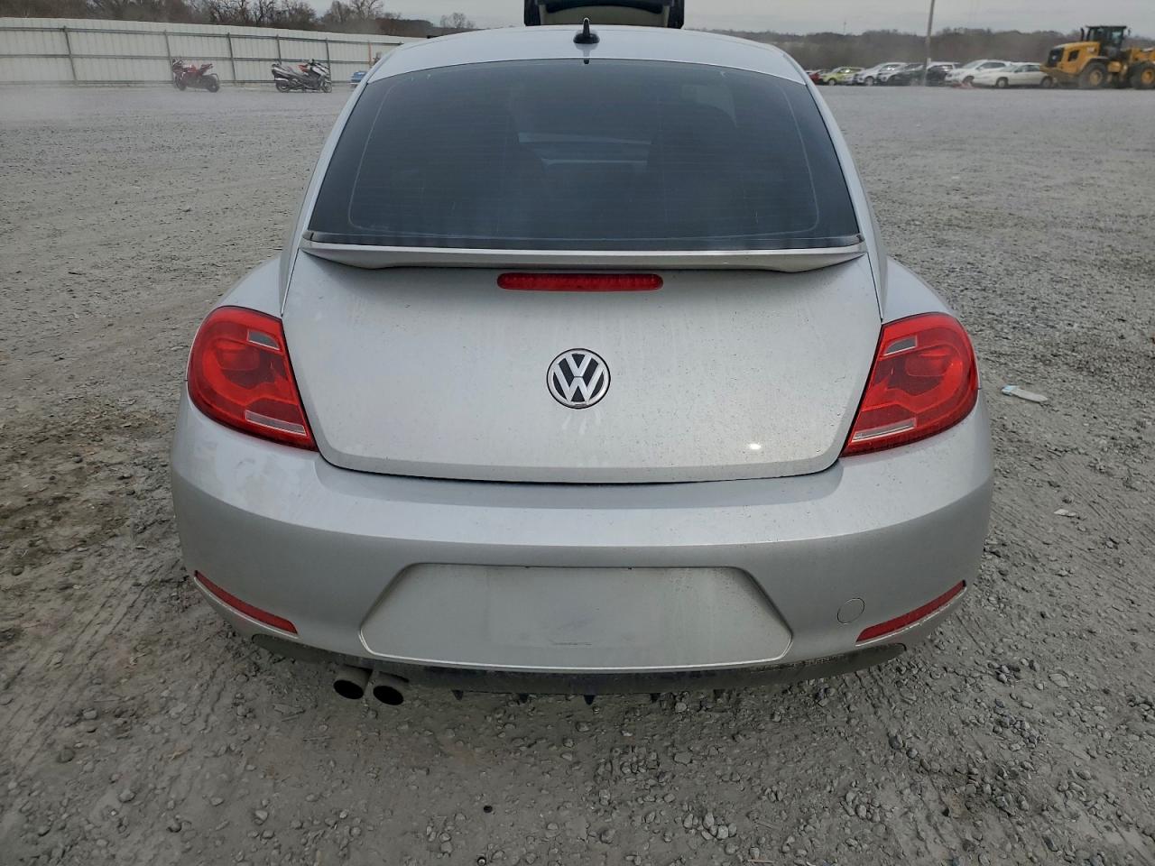 2015 Volkswagen Beetle 1.8T VIN: 3VWF17AT6FM606558 Lot: 94570165