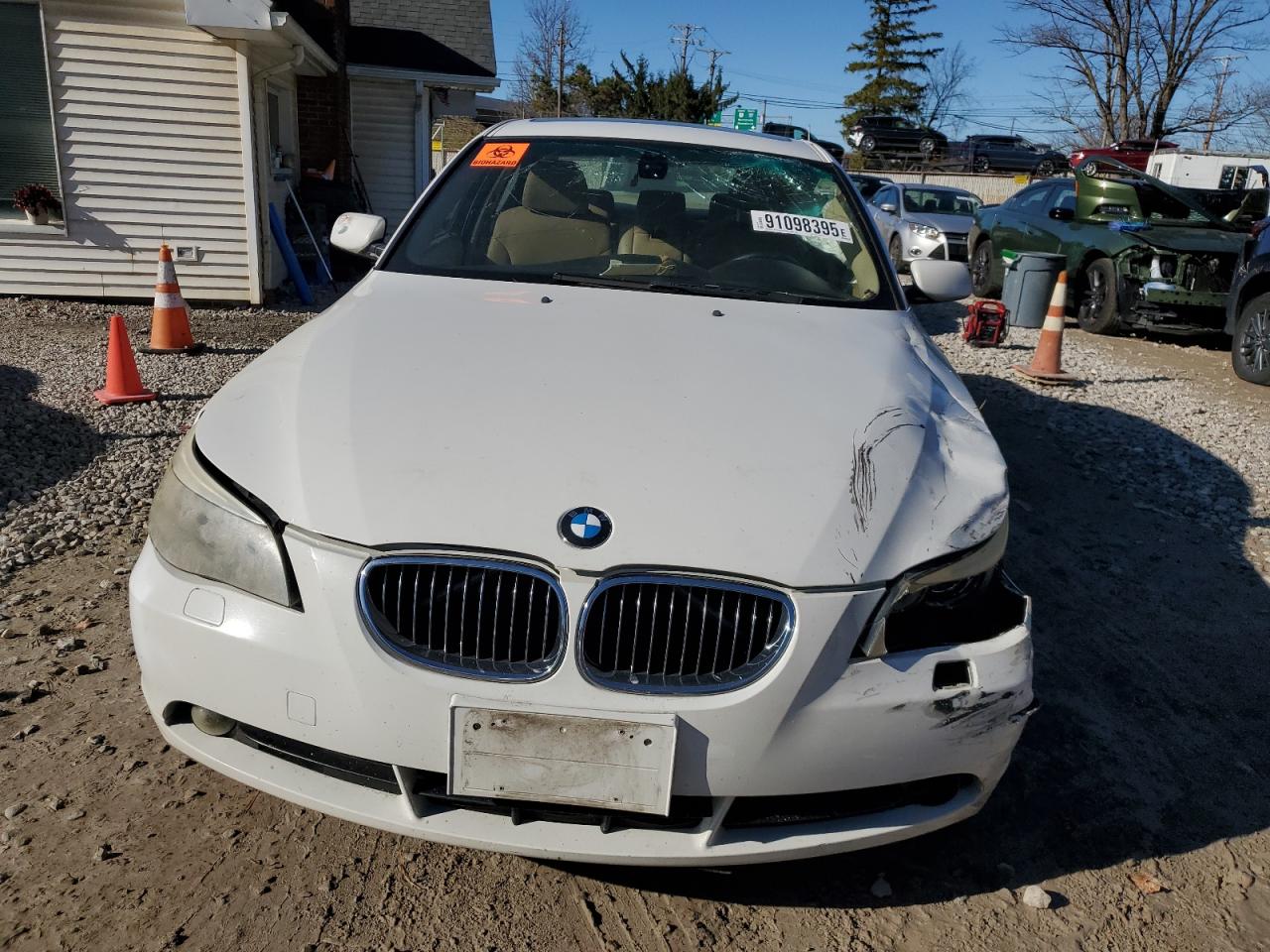 Фото: WBANF735X7CU26367