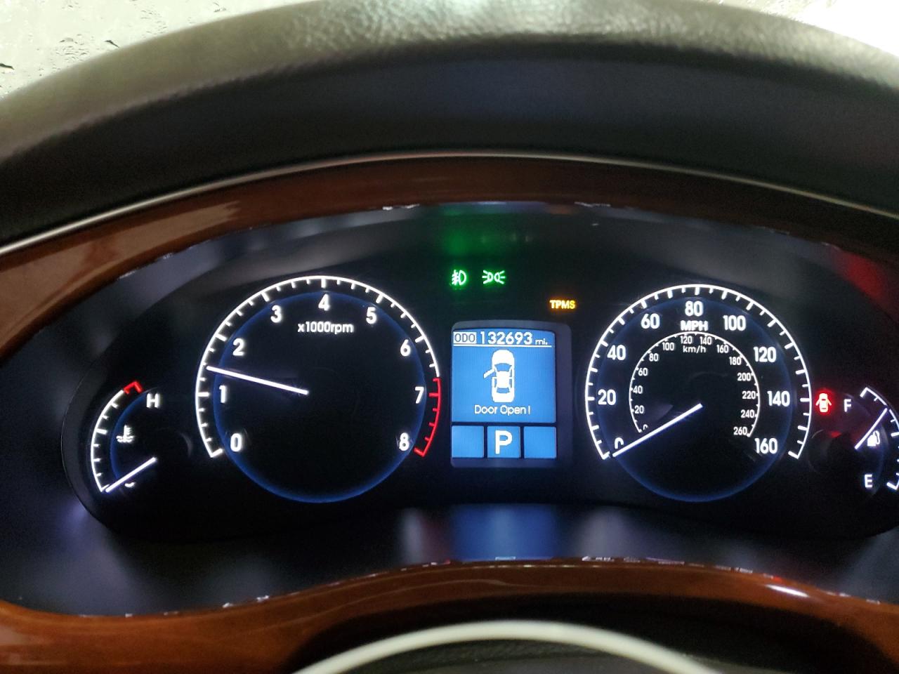 2012 Hyundai Genesis 3.8L VIN: KMHGC4DD8CU181254 Lot: 93480825