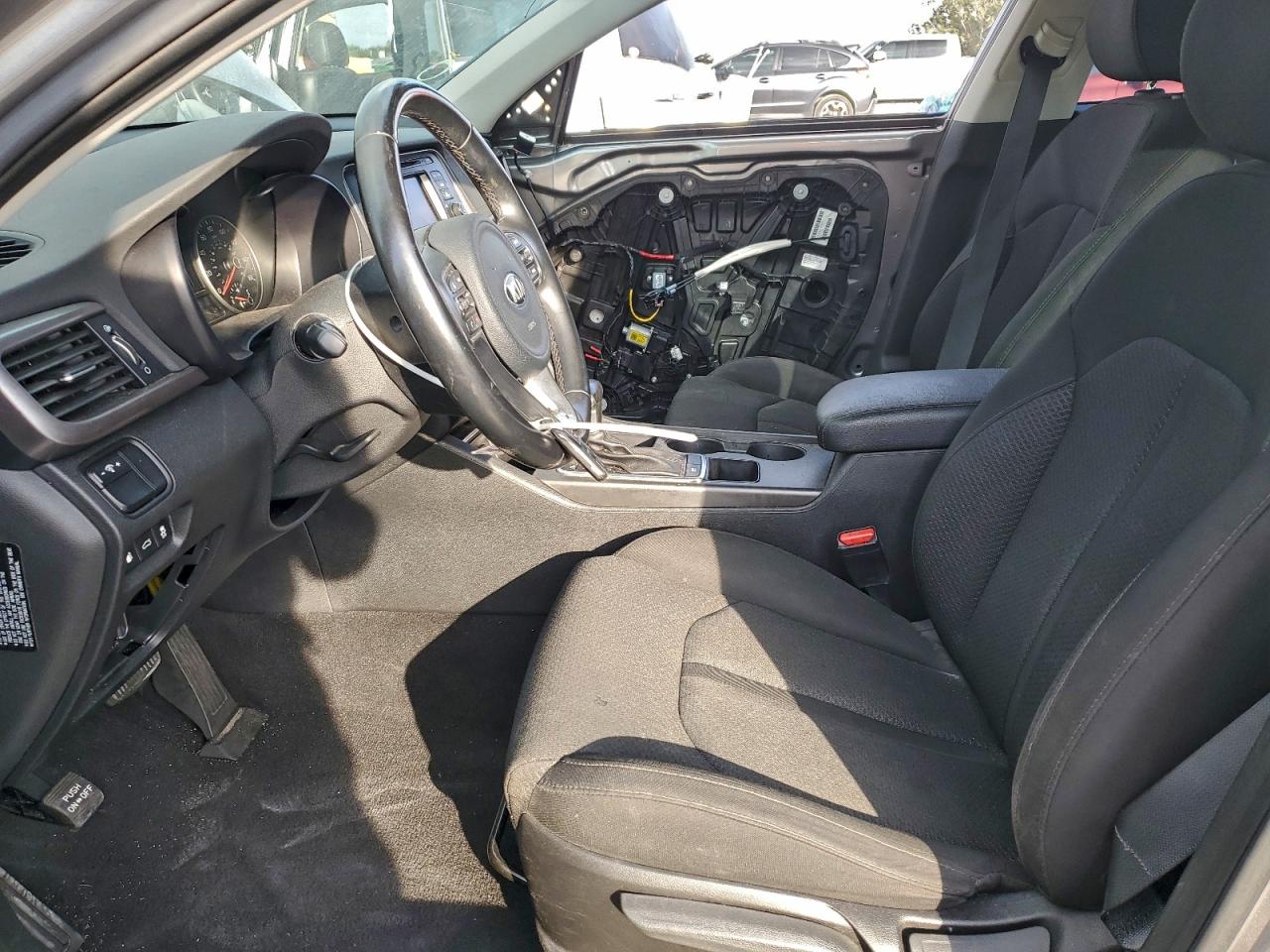 2017 Kia Optima Lx VIN: 5XXGT4L16HG135320 Lot: 94357325