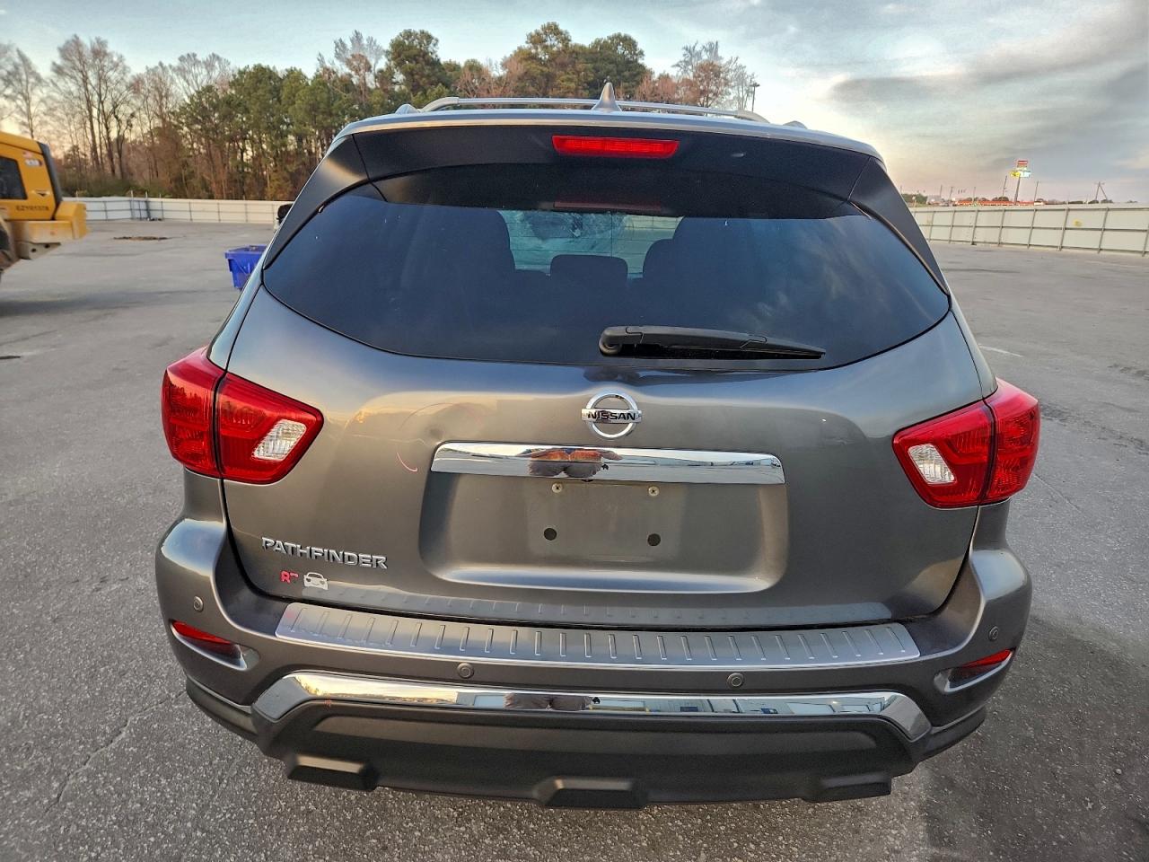 2020 Nissan Pathfinder S VIN: 5N1DR2AN9LC626447 Lot: 92294665