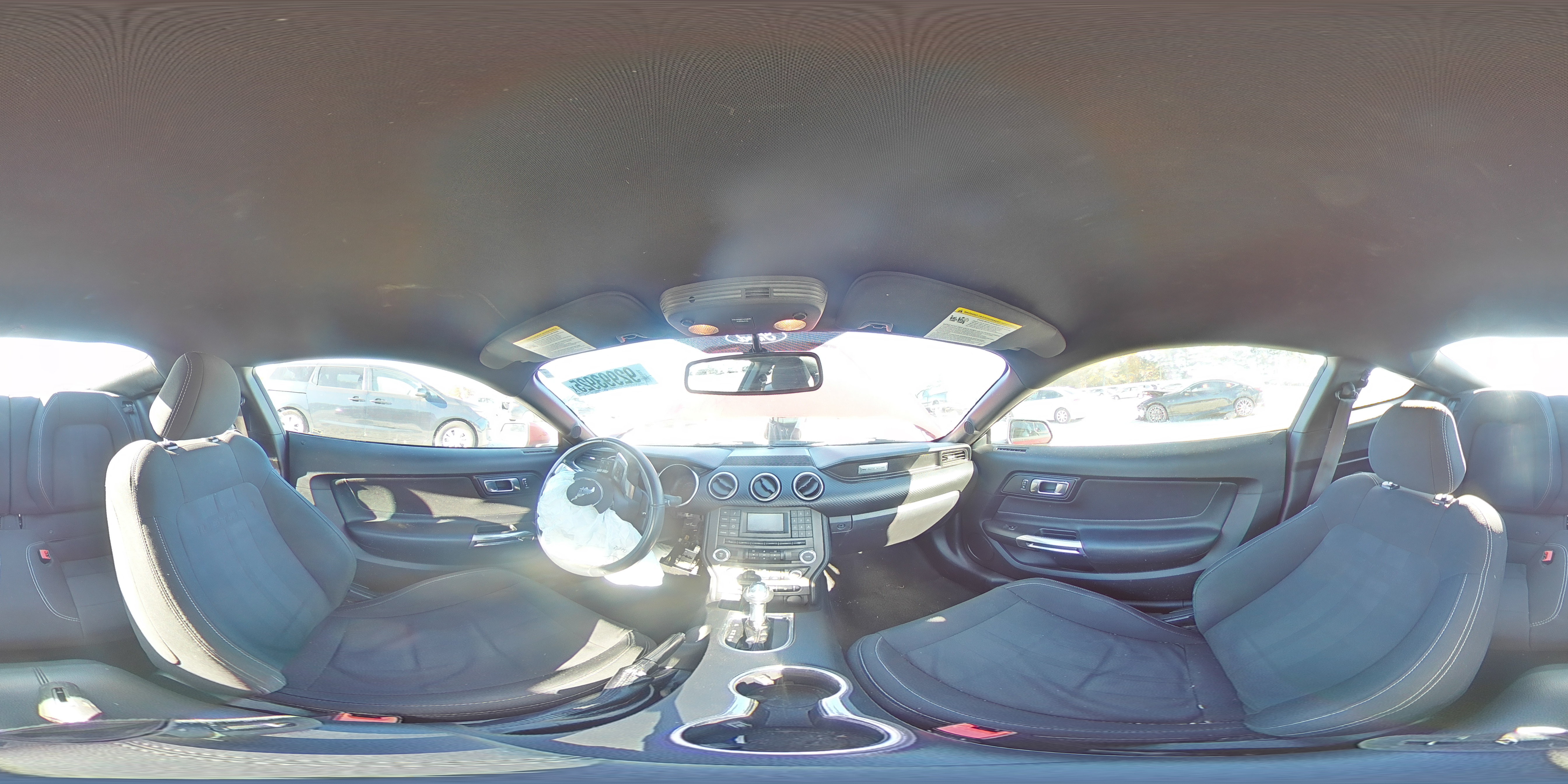 2018 Ford Mustang VIN: 1FA6P8TH2J5121404 Lot: 92993925