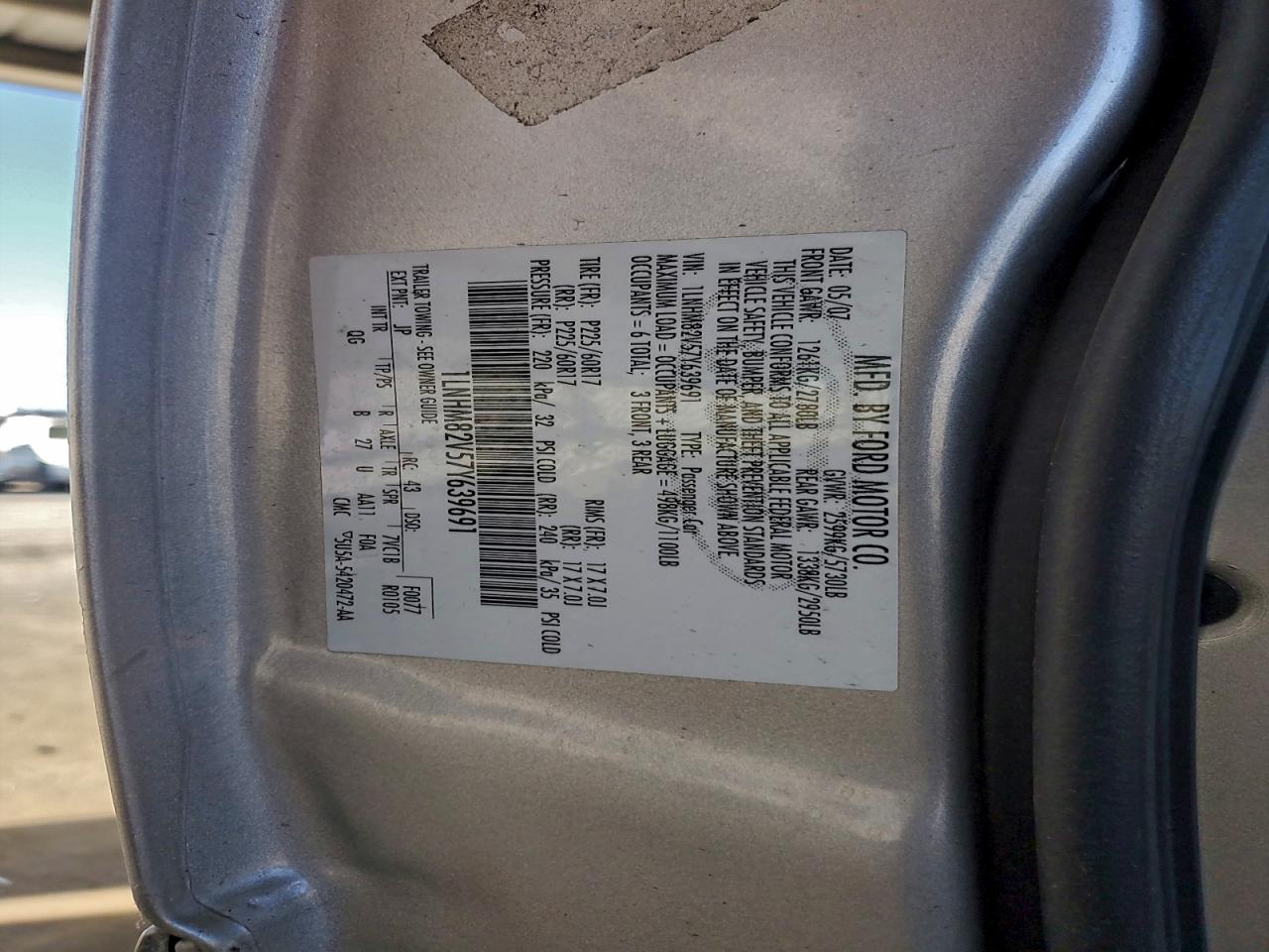 2007 Lincoln Town Car Signature Limited VIN: 1LNHM82V57Y639691 Lot: 94415275