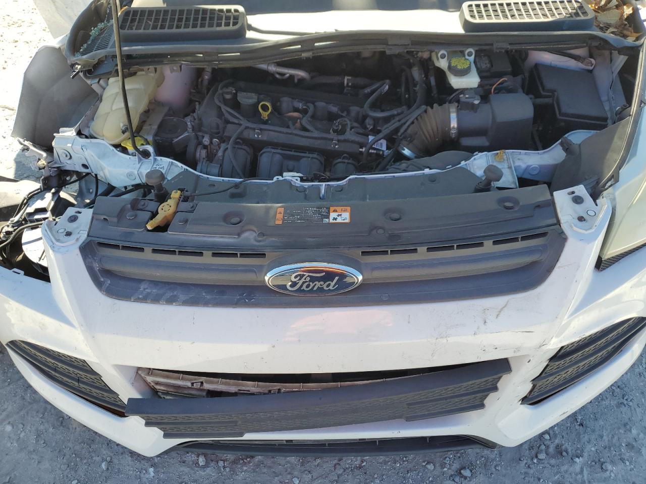 2015 Ford Escape S VIN: 1FMCU0F7XFUC37405 Lot: 92414095