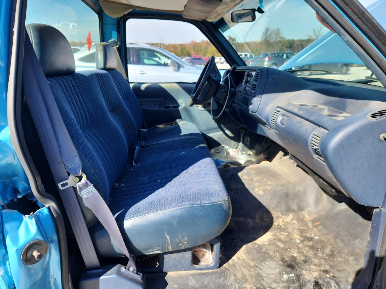 1995 GMC Sierra C1500 VIN: 1GTEC14Z2SZ545675 Lot: 92841365