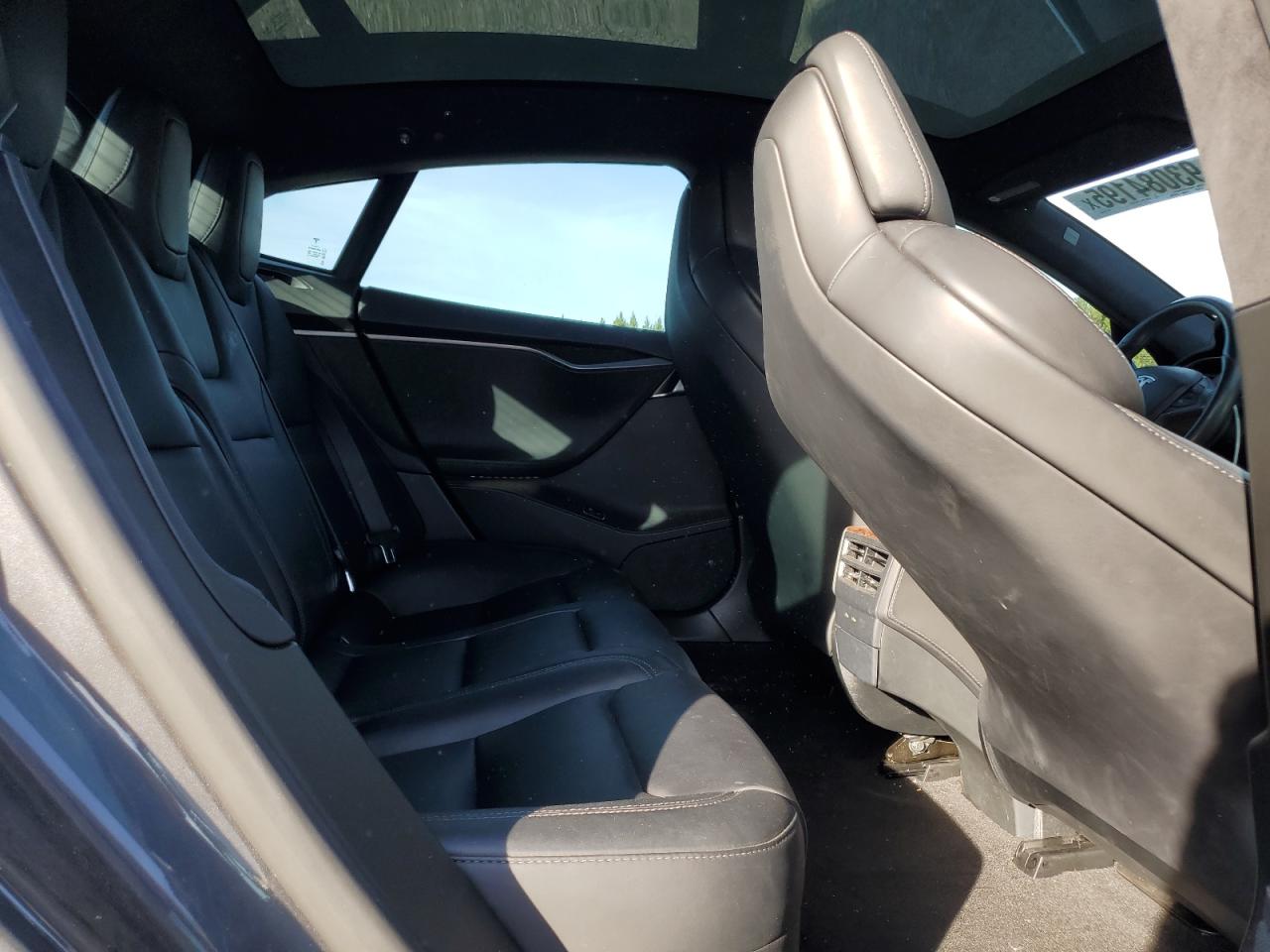 2019 Tesla Model S VIN: 5YJSA1E24KF337748 Lot: 93084195