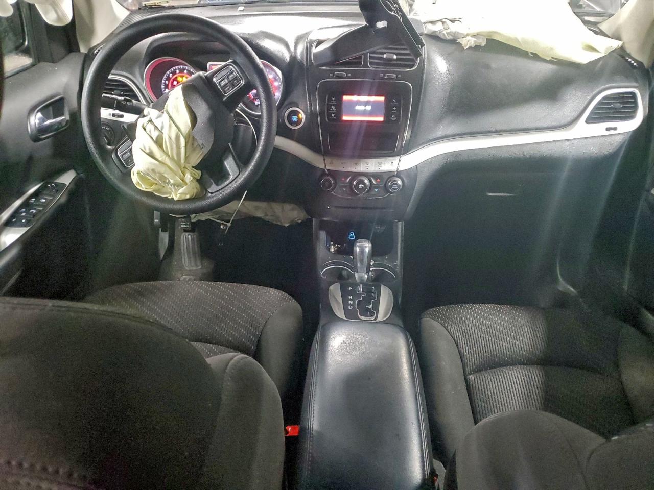 2018 Dodge Journey Se VIN: 3C4PDCAB9JT490379 Lot: 93872405