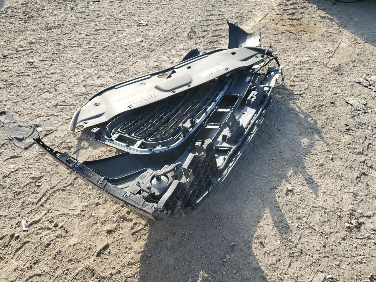 2015 GMC Yukon Sle VIN: 1GKS1AKC5FR516172 Lot: 92818575