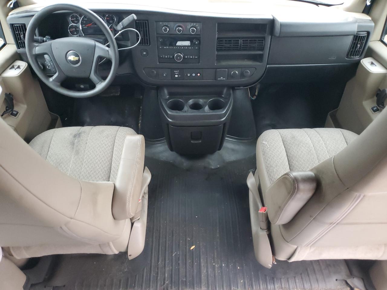 2020 Chevrolet Express G3500 VIN: 1GCZGHFG8L1150877 Lot: 92930835