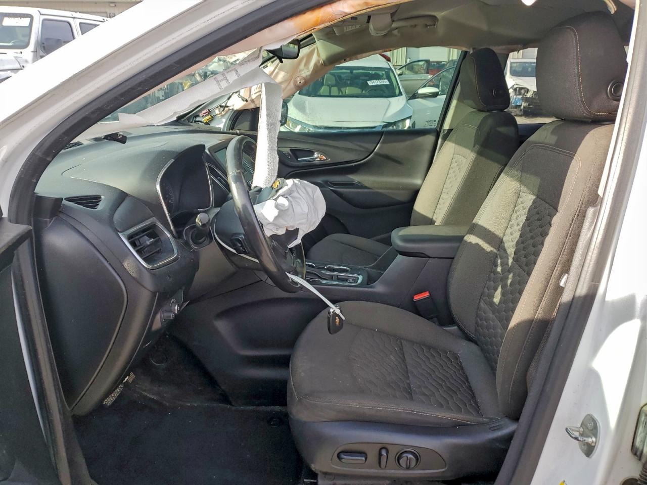 2019 Chevrolet Equinox Lt VIN: 2GNAXKEV7K6109685 Lot: 94045995