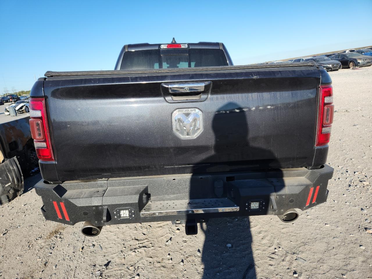 2020 Ram 1500 Laramie VIN: 1C6SRFDT0LN281141 Lot: 91440595