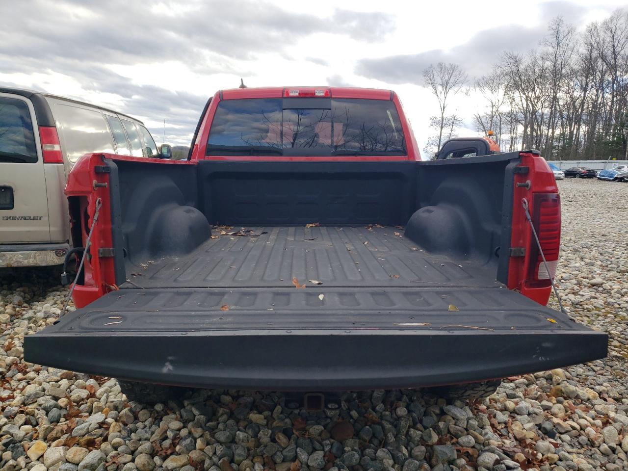 2015 Ram 1500 Sport VIN: 1C6RR7HT0FS587650 Lot: 92447375