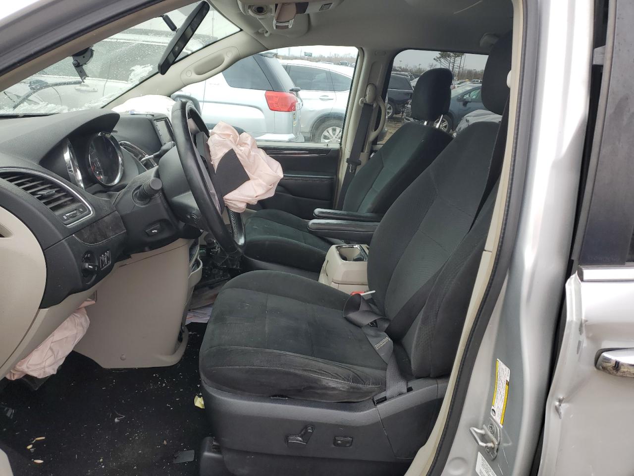 2011 Chrysler Town & Country Touring VIN: 2A4RR5DG7BR798548 Lot: 92235675