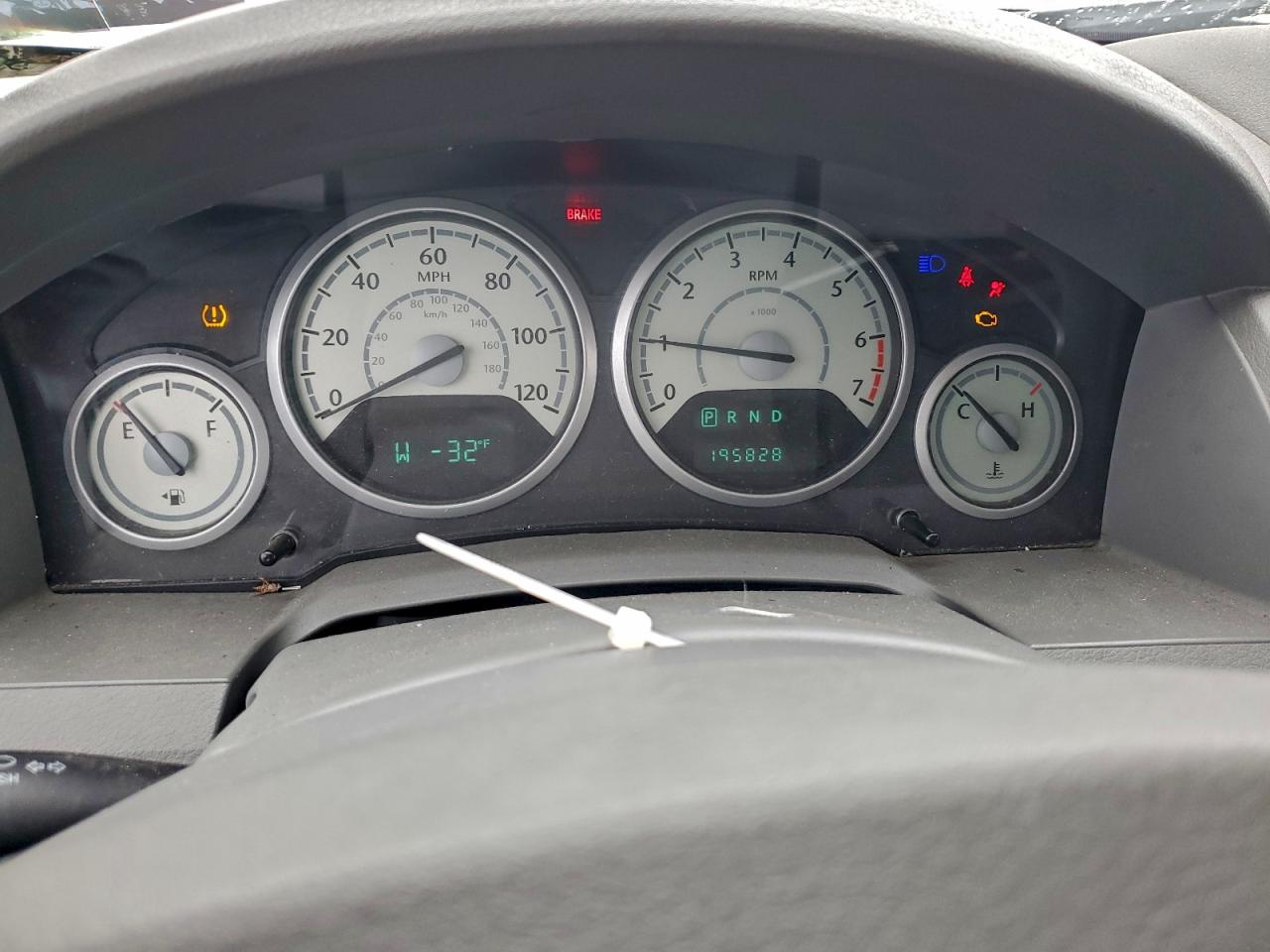 2009 Chrysler Town & Country Touring VIN: 2A8HR54109R572237 Lot: 94306145