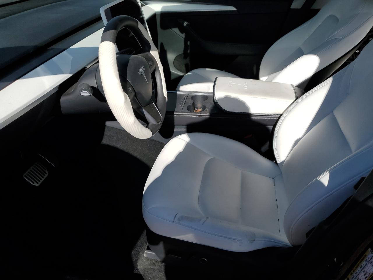 2025 Tesla Model Y VIN: 7SAYGDEE9SF234610 Lot: 91831165