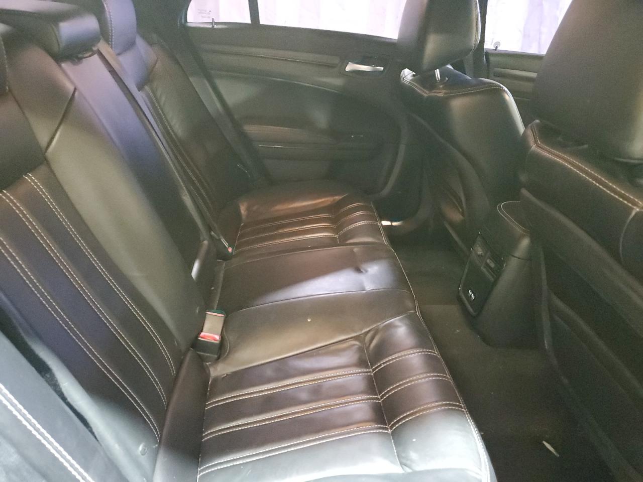 2016 Chrysler 300 S VIN: 2C3CCAGG3GH164365 Lot: 92461185