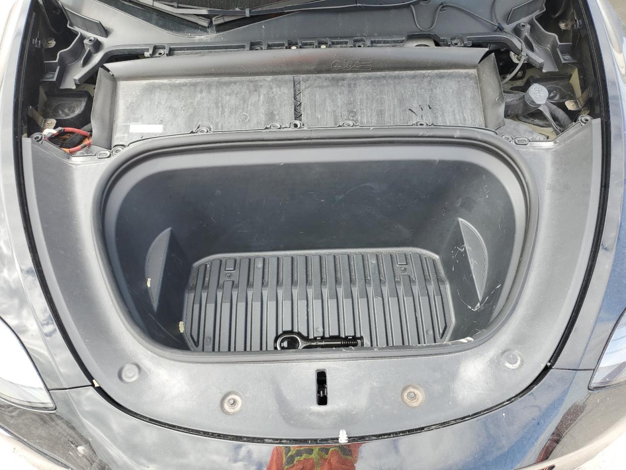 2023 Tesla Model Y VIN: 7SAYGDEE3PF709823 Lot: 92234085