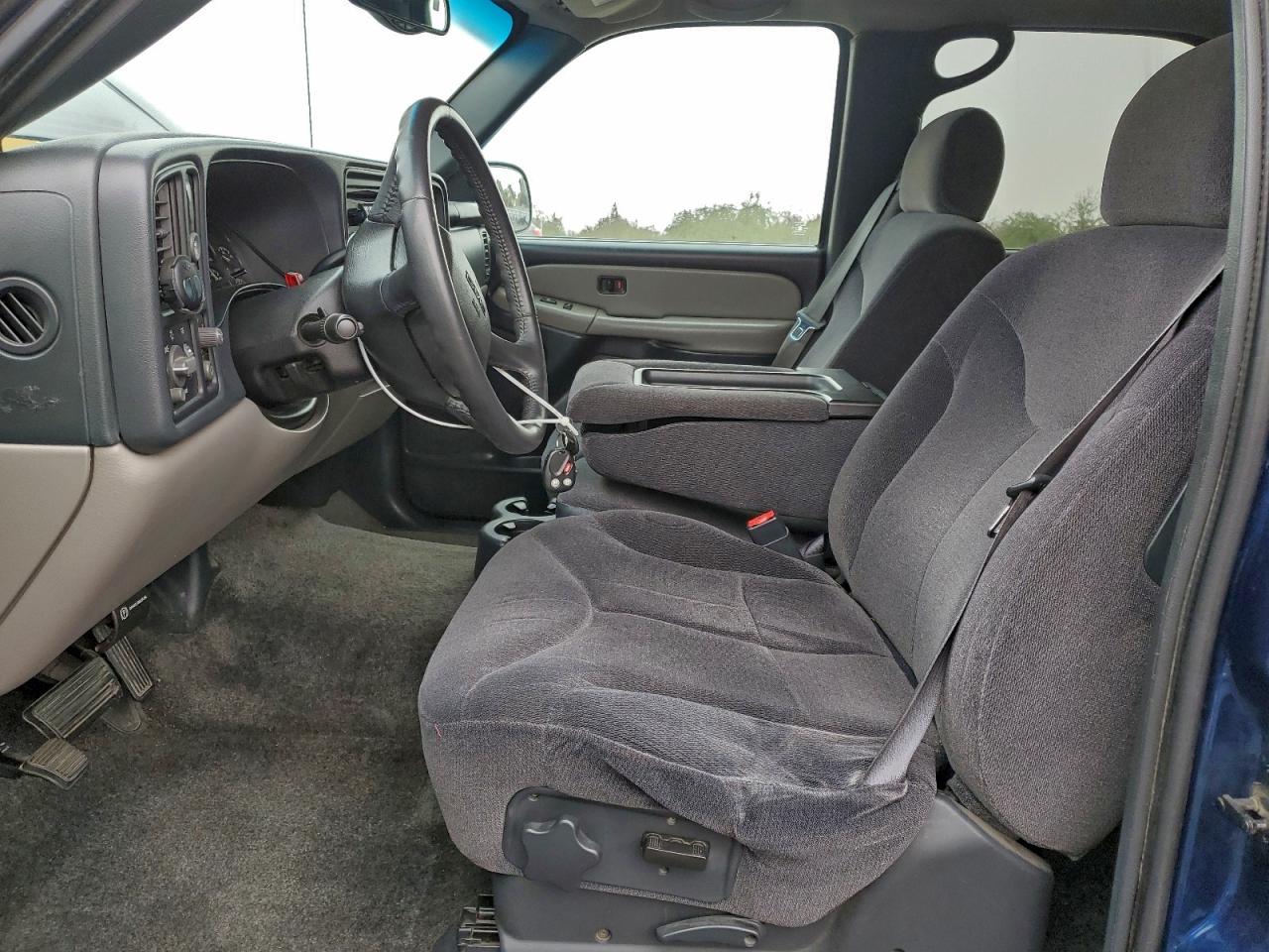 2002 GMC Yukon VIN: 1GKEC13T82J178586 Lot: 94221235