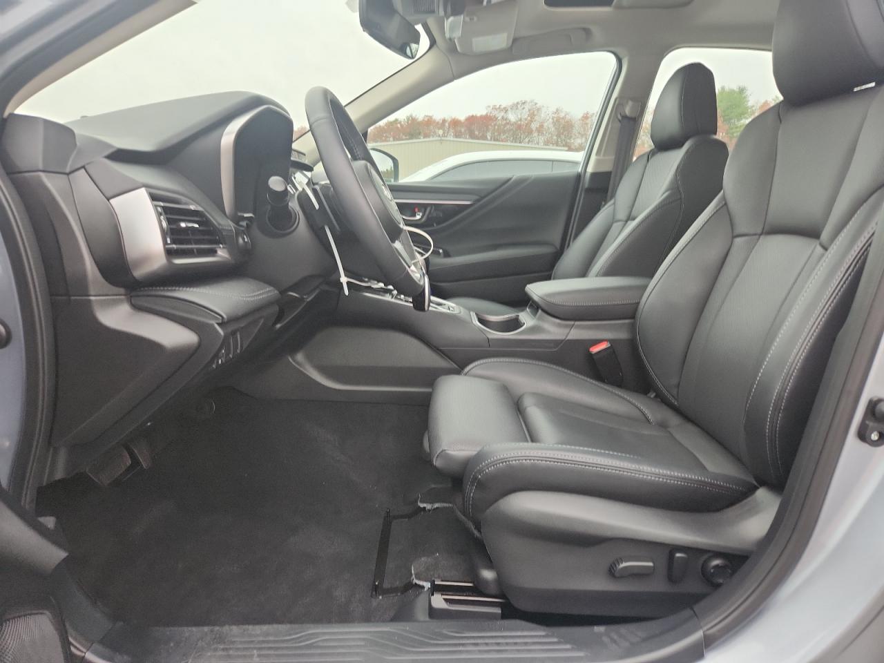 2025 Subaru Legacy Limited VIN: 4S3BWAN61S3009396 Lot: 92307075