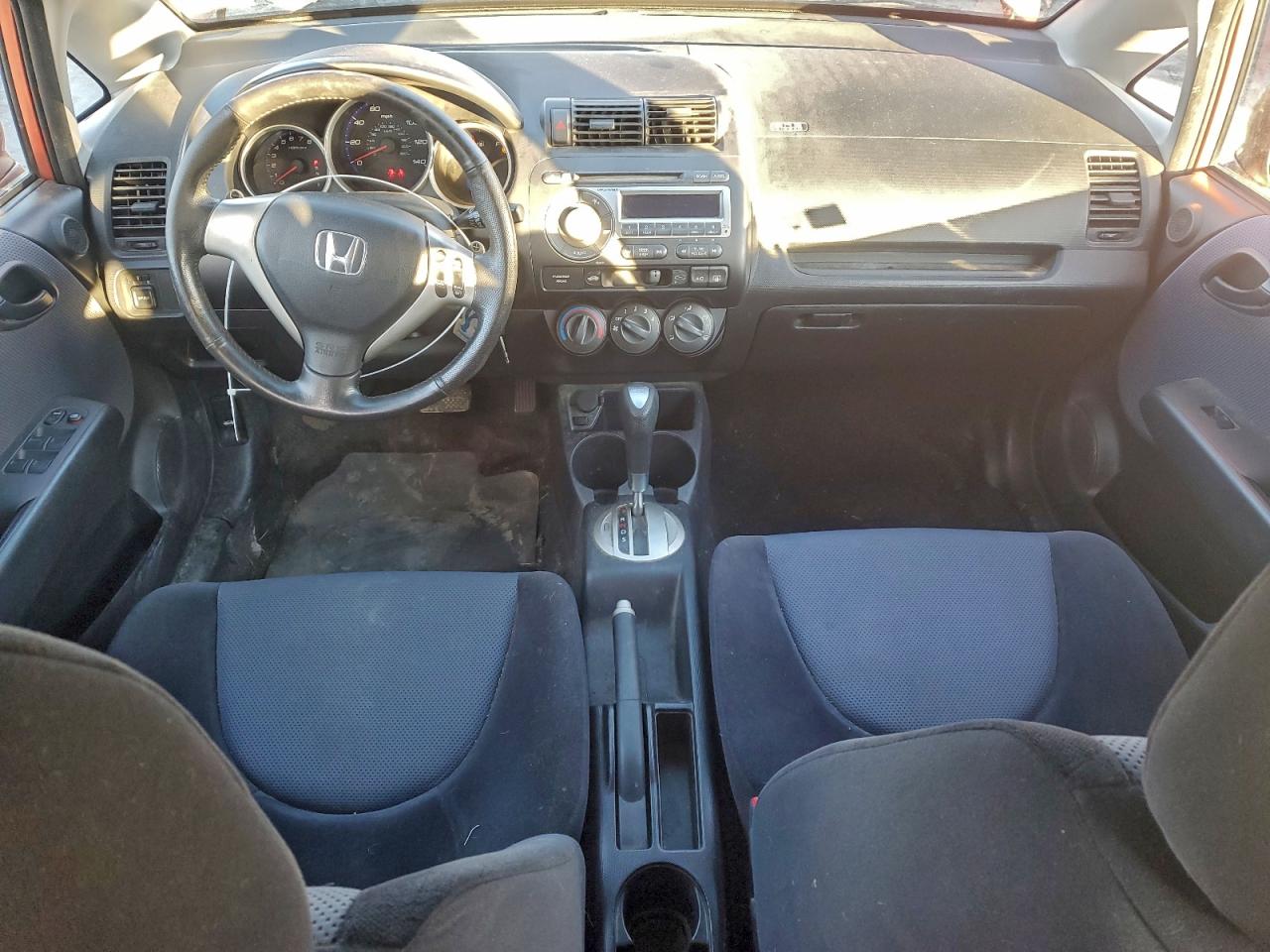 2007 Honda Fit S VIN: JHMGD38627S017585 Lot: 93736595