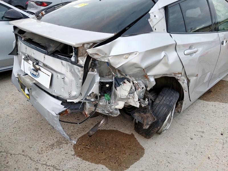 2016 TOYOTA PRIUS HYBRID 