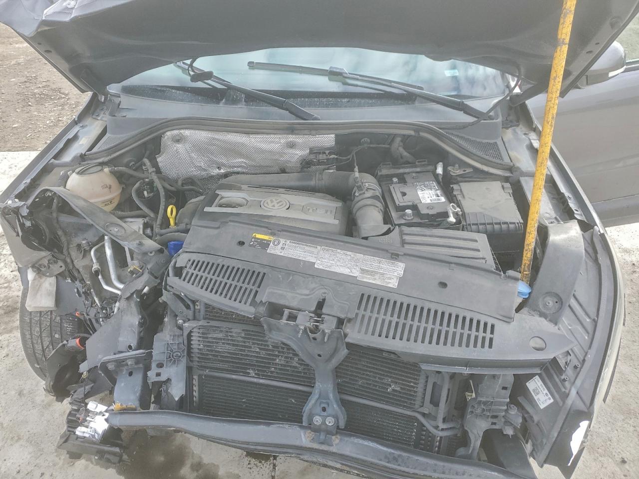 2015 Volkswagen Tiguan S VIN: WVGBV7AX7FW602510 Lot: 92941765