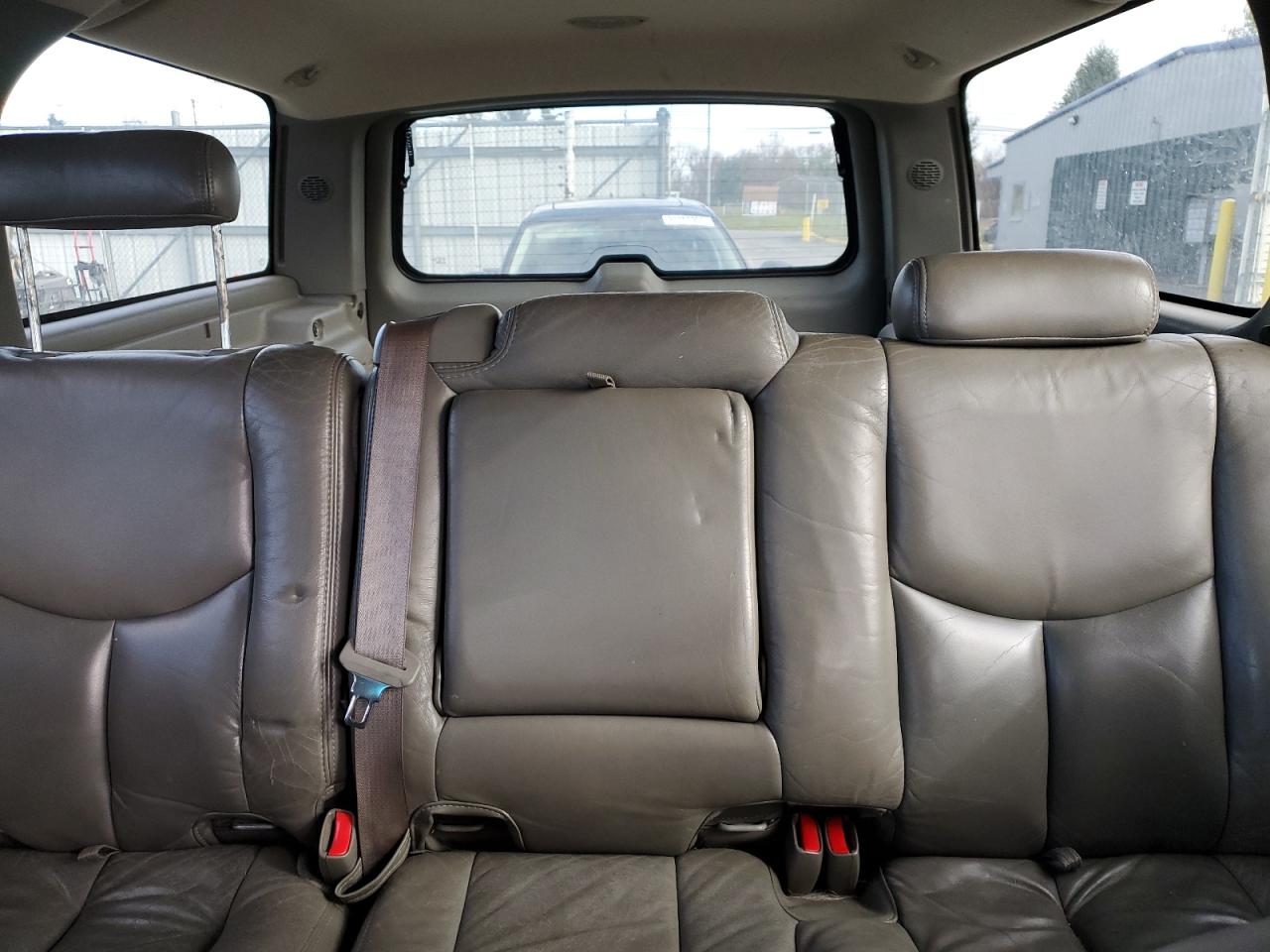 2005 GMC Yukon Xl Denali VIN: 1GKFK66U35J208655 Lot: 81421325