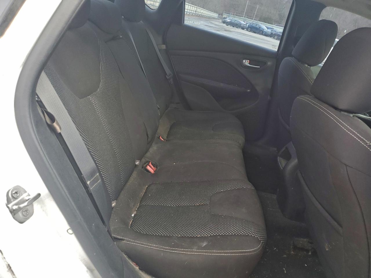 2015 Dodge Dart Sxt VIN: 1C3CDFBB4FD265688 Lot: 92839695