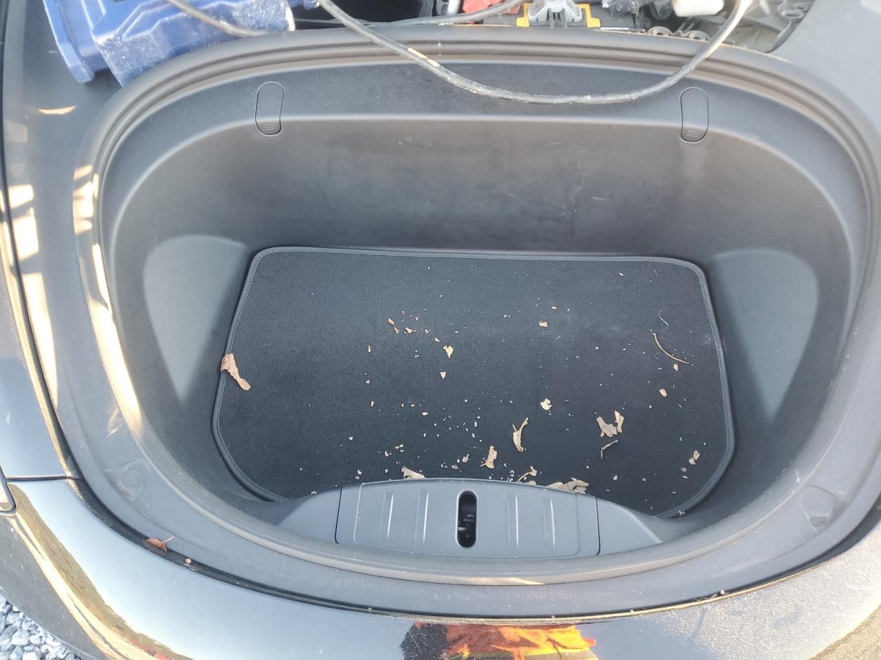 2018 Tesla Model 3 VIN: 5YJ3E1EB1JF128104 Lot: 90995475